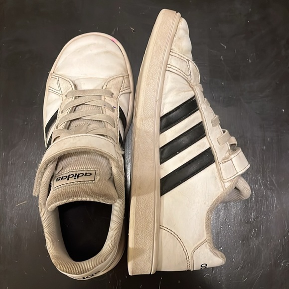 Adidas, tennis shoes, little boys size 1.5 - Picture 5 of 10